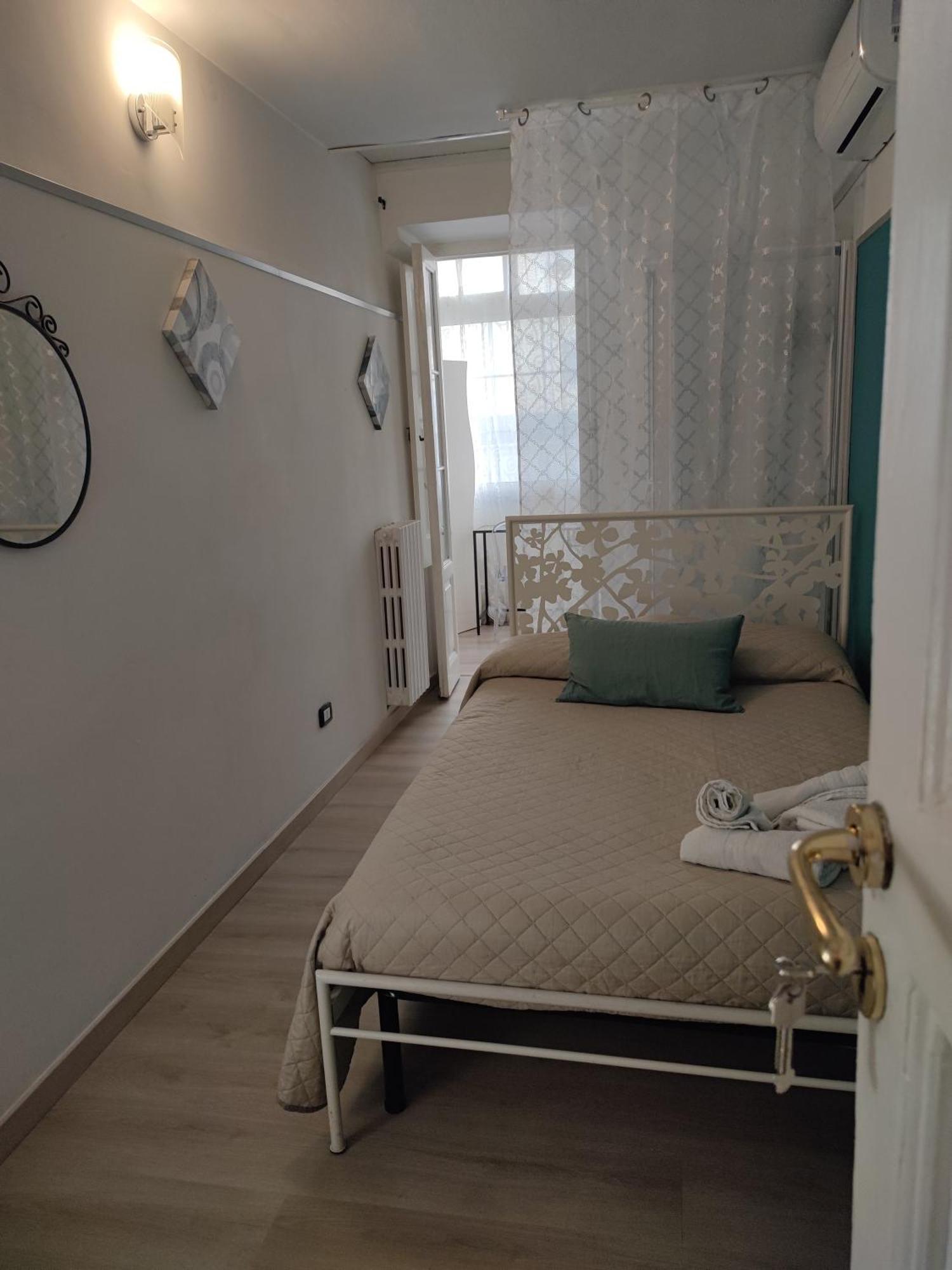 Casa Deco Business Stay Solution Taranto Bagian luar foto